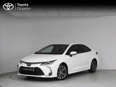 Toyota Corolla Sedán STYLE 1.8 HYBRID 140CV AUT