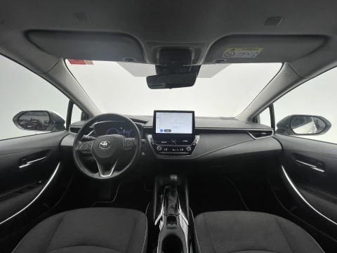 Toyota Corolla Sedán STYLE 1.8 HYBRID 140CV AUT