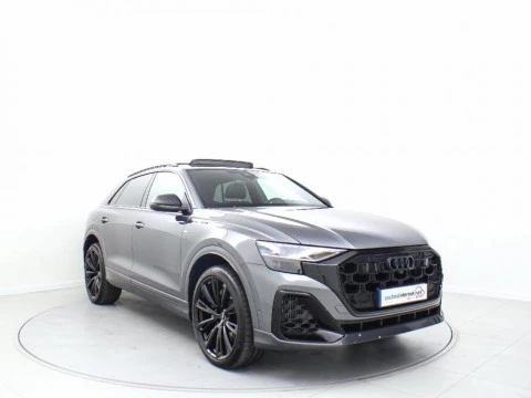 Audi Q8 AUDI Q8 SUV  BLACK LINE TFSI E QUATTRO 290 KW TIPTRONIC