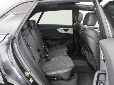 Audi Q8 AUDI Q8 SUV  BLACK LINE TFSI E QUATTRO 290 KW TIPTRONIC