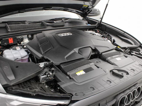 Audi Q8 AUDI Q8 SUV  BLACK LINE TFSI E QUATTRO 290 KW TIPTRONIC
