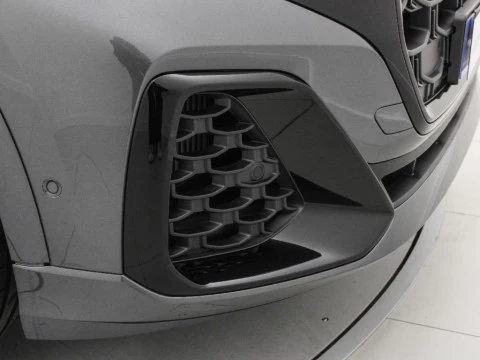 Audi Q8 AUDI Q8 SUV  BLACK LINE TFSI E QUATTRO 290 KW TIPTRONIC