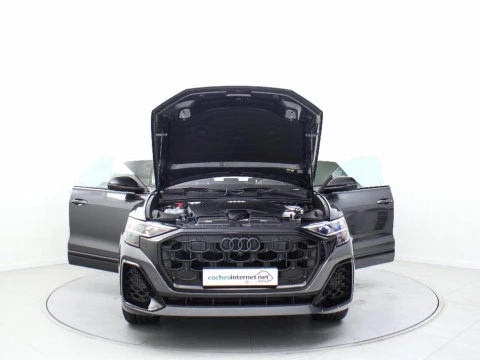 Audi Q8 AUDI Q8 SUV  BLACK LINE TFSI E QUATTRO 290 KW TIPTRONIC