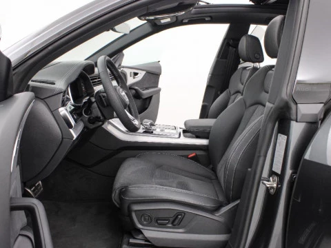 Audi Q8 AUDI Q8 SUV  BLACK LINE TFSI E QUATTRO 290 KW TIPTRONIC