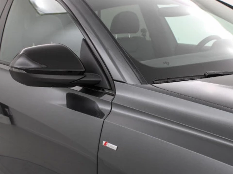 Audi Q8 AUDI Q8 SUV  BLACK LINE TFSI E QUATTRO 290 KW TIPTRONIC