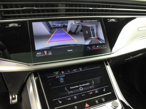 Audi Q8 AUDI Q8 SUV  BLACK LINE TFSI E QUATTRO 290 KW TIPTRONIC