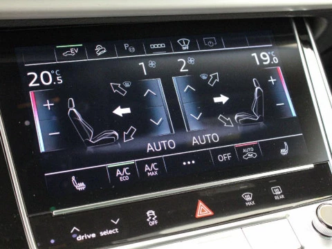 Audi Q8 AUDI Q8 SUV  BLACK LINE TFSI E QUATTRO 290 KW TIPTRONIC