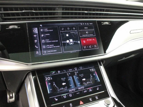 Audi Q8 AUDI Q8 SUV  BLACK LINE TFSI E QUATTRO 290 KW TIPTRONIC