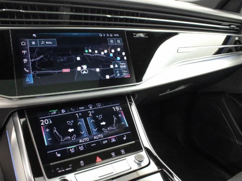 Audi Q8 AUDI Q8 SUV  BLACK LINE TFSI E QUATTRO 290 KW TIPTRONIC