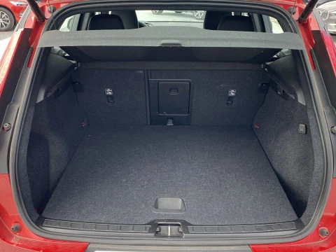 Volvo XC40 1.5 T3 R-DESIGN 5P