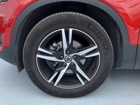 Volvo XC40 1.5 T3 R-DESIGN 5P