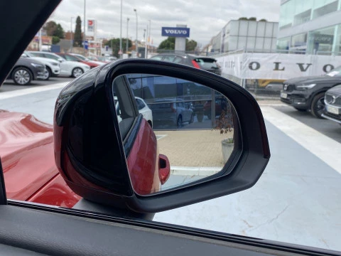 Volvo XC40 1.5 T3 R-DESIGN 5P
