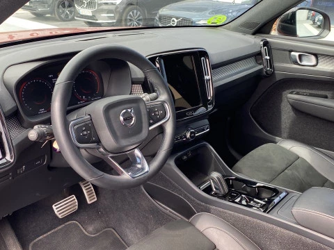 Volvo XC40 1.5 T3 R-DESIGN 5P