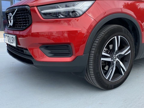 Volvo XC40 1.5 T3 R-DESIGN 5P