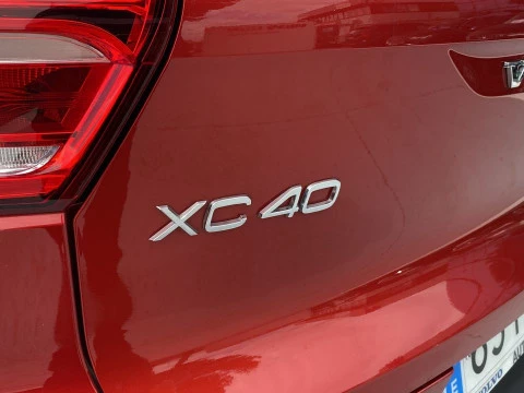 Volvo XC40 1.5 T3 R-DESIGN 5P