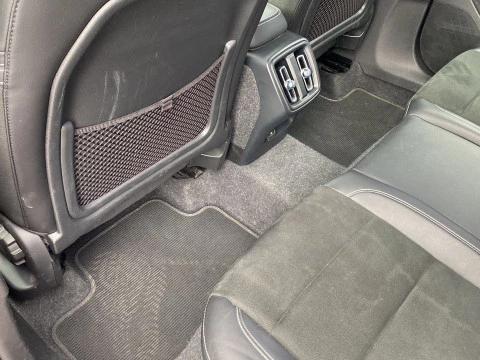 Volvo XC40 1.5 T3 R-DESIGN 5P