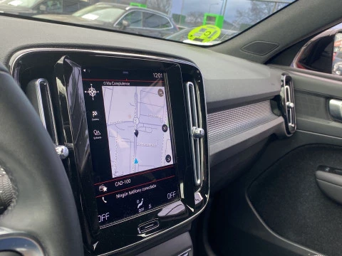 Volvo XC40 1.5 T3 R-DESIGN 5P