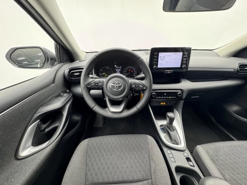 Toyota Yaris 1.5 120H Business Plus