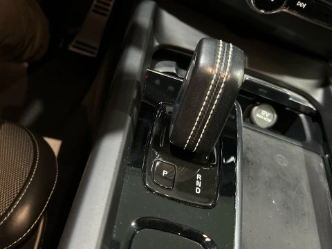 Volvo XC60 2.0 B4 D R-DESIGN AUTO 197 5P