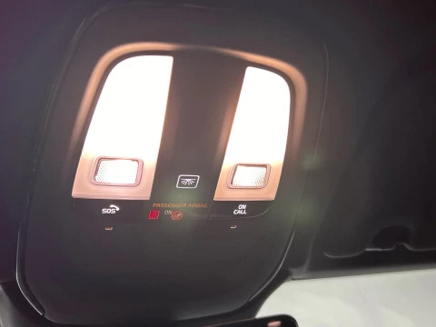 Volvo XC60 2.0 B4 D R-DESIGN AUTO 197 5P