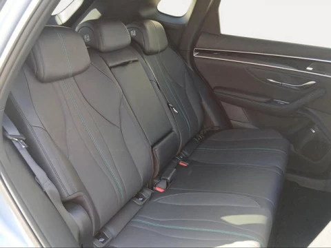 BYD SEAL U DM-i Comfort 160 kW (218 CV)