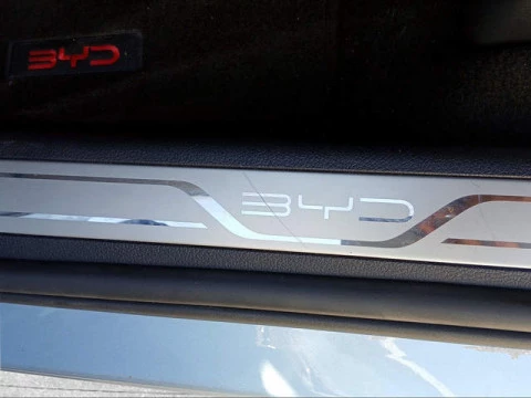 BYD SEAL U DM-i Comfort 160 kW (218 CV)