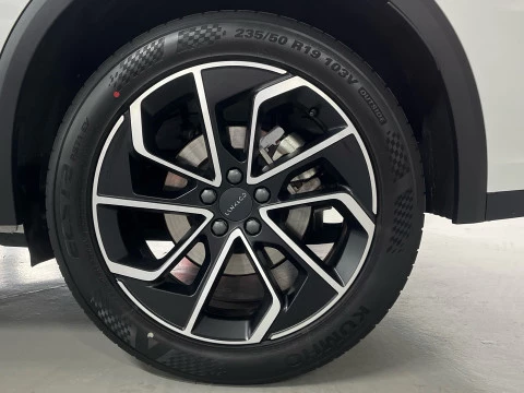 Lynk & Co 01 1.5 PHEV CORE 5P