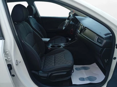 Kia Niro 1.6 GDi Híbrido Enchufable 104kW Drive