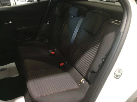 Peugeot 2008 Active Pack BlueHDI 81kW (110CV)
