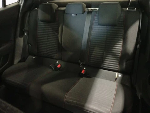 Peugeot 2008 Active Pack BlueHDI 81kW (110CV)