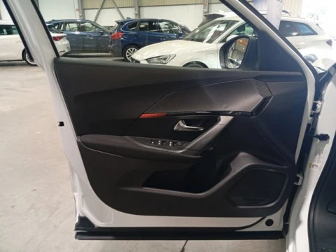 Peugeot 2008 Active Pack BlueHDI 81kW (110CV)