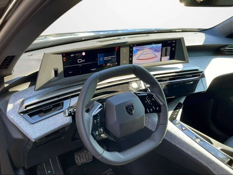 Peugeot 5008 Hybrid 1.2 100KW Allure eDCS6