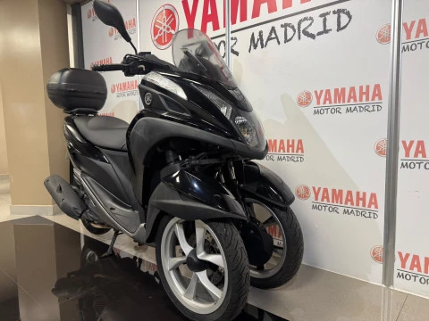 Yamaha Tricity 125 NEGRO