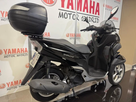 Yamaha Tricity 125 NEGRO