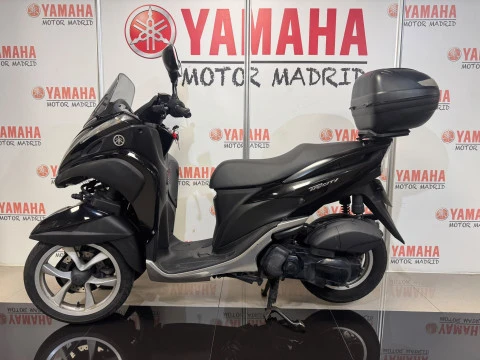 Yamaha Tricity 125 NEGRO