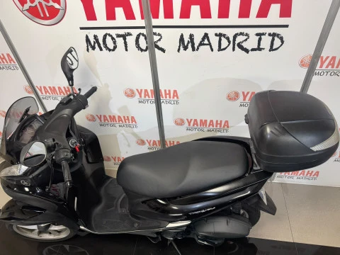 Yamaha Tricity 125 NEGRO