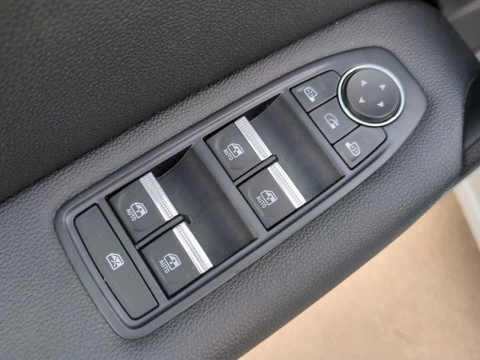 Renault Captur Zen TCe 140CV GPF Micro Híbrido