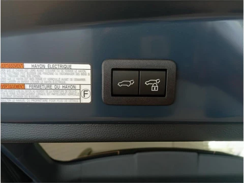 Toyota C-HR Corolla Cross Hybrid 200 Style