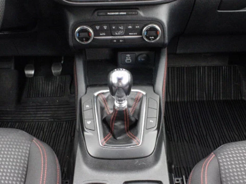 Ford Kuga 1496 GASOLINA 149 5P