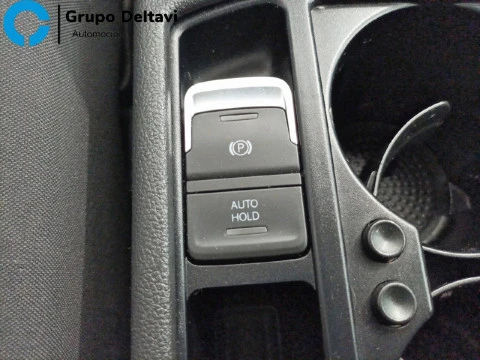 Volkswagen Touran Business & Navi 1.6 TDI 85kW (115CV)