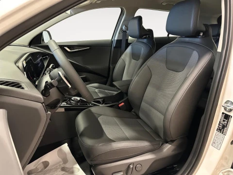 Kia Niro 1.6 GDi HEV 102kW (139CV) Drive