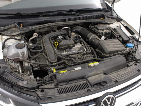 Volkswagen Polo 1.0 TSI 70KW R-LINE 95 5P