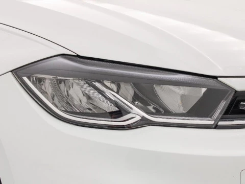 Volkswagen Polo 1.0 TSI 70KW R-LINE 95 5P