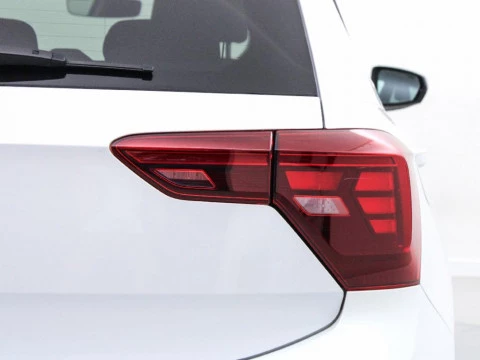 Volkswagen Polo 1.0 TSI 70KW R-LINE 95 5P