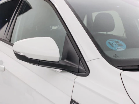 Volkswagen Polo 1.0 TSI 70KW R-LINE 95 5P