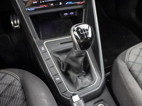 Volkswagen Polo 1.0 TSI 70KW R-LINE 95 5P