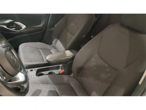 Toyota Yaris ACTIVE PLUS