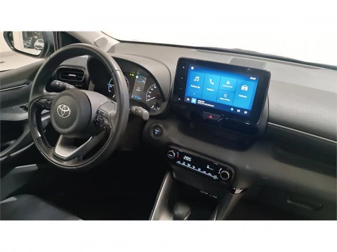 Toyota Yaris ACTIVE PLUS