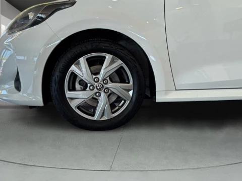 Toyota Yaris TOYOTA ACTIVE PLUS 120H