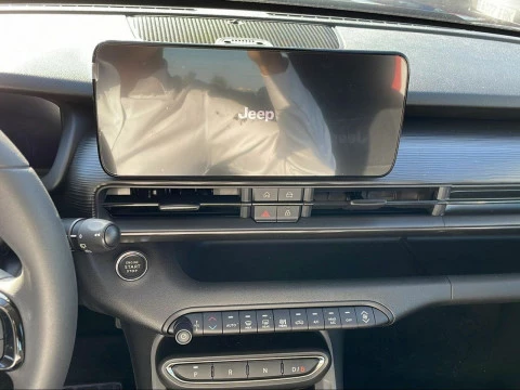 Jeep Avenger BEV 115kW (156CV) Longitude